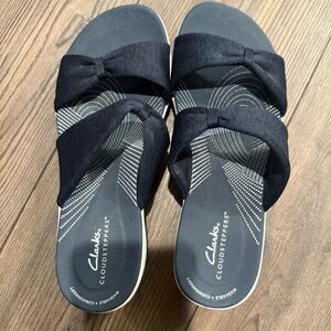 Clarks Cloudsteppers Women’s Slide Sandals Black Bow Comfort Slip-On Size 8